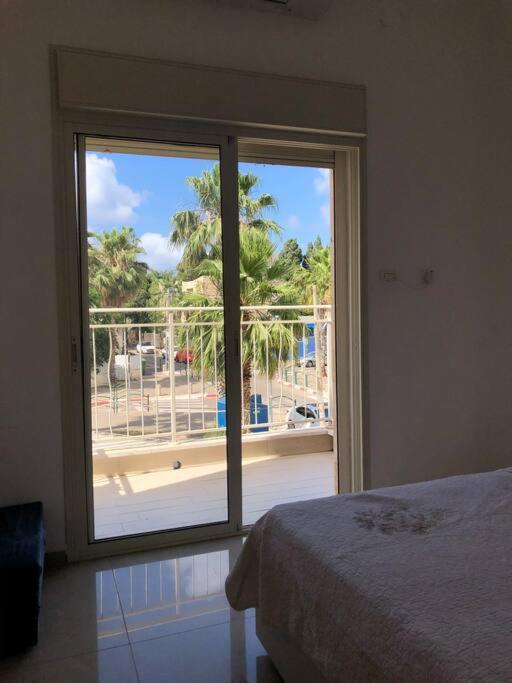 Bat Galim - Luxury Apartment By The Sea Haifa Esterno foto