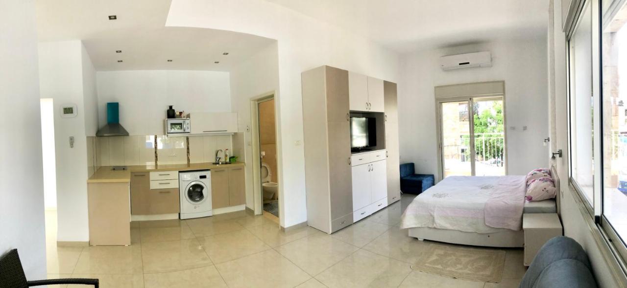 Bat Galim - Luxury Apartment By The Sea Haifa Esterno foto