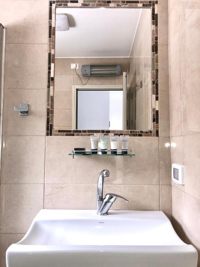 Bat Galim - Luxury Apartment By The Sea Haifa Esterno foto